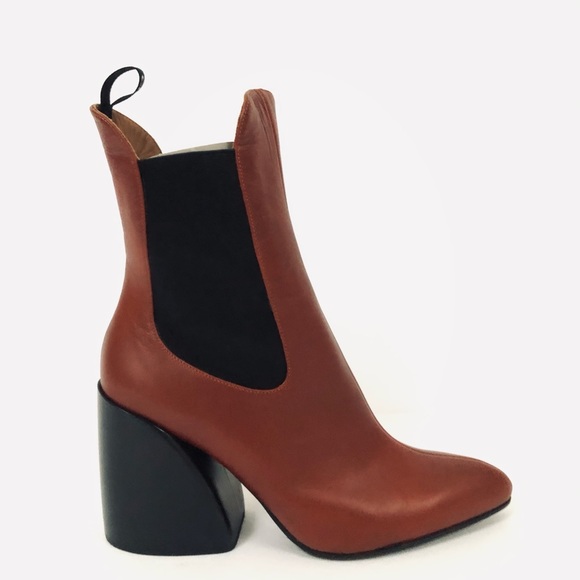 Chloe Wave Leather Chunky Block Heel Ankle Boots - Picture 1 of 8